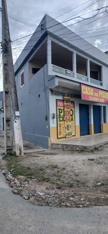 Sobrado com 500m² 4 quartos e 2 banheiros, à venda, no bairro Goytacazes em Campos dos Goytacazes
