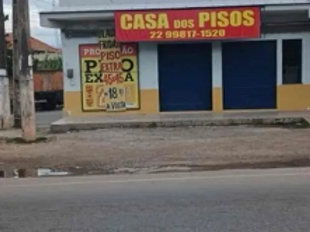 Sobrado com 500m² 4 quartos e 2 banheiros, à venda, no bairro Goytacazes em Campos dos Goytacazes