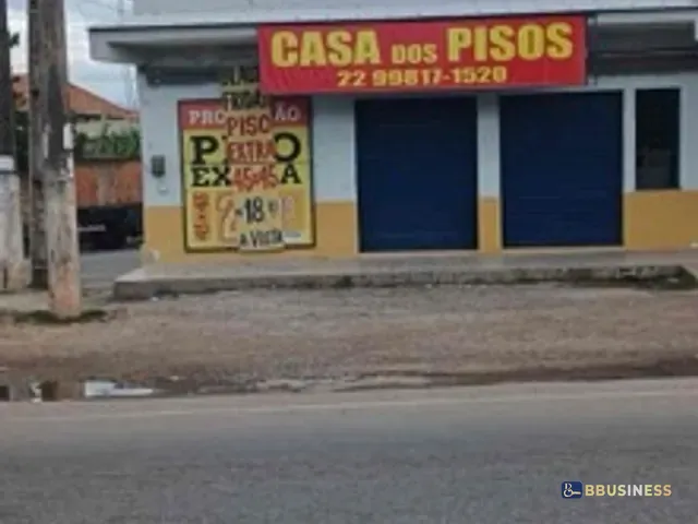 Sobrado com 500m² 4 quartos e 2 banheiros, à venda, no bairro Goytacazes em Campos dos Goytacazes