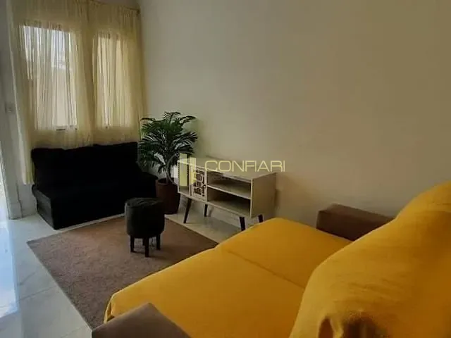 Sobrado com 100m² 2 quartos e 3 banheiros, para alugar, no bairro Morretes em Itapema