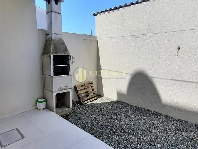 Sobrado com 100m² 2 quartos e 3 banheiros, para alugar, no bairro Morretes em Itapema