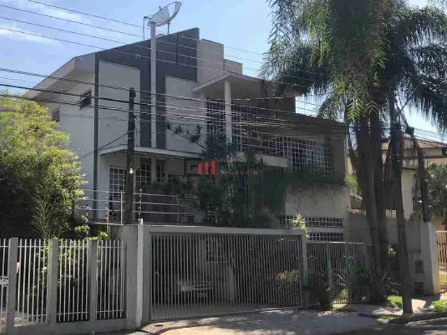 Sobrado com 378m² 4 quartos e 3 banheiros, à venda, no bairro Bela Suiça em Londrina
