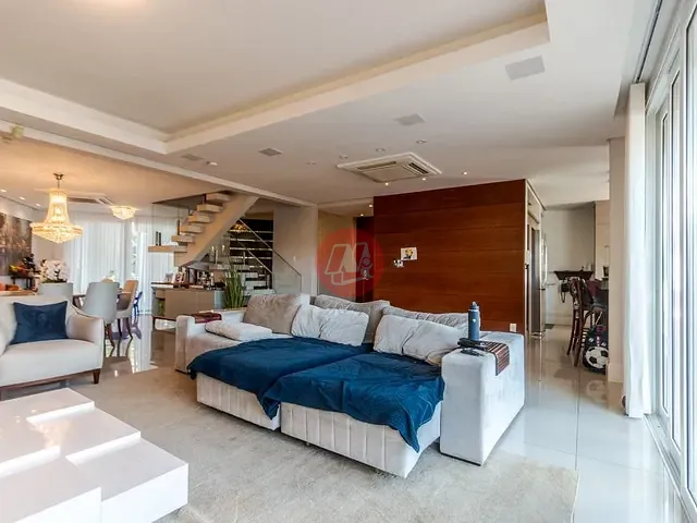 Sobrado com 460m² 3 quartos e 4 banheiros, à venda, no bairro Chácara das Pedras em Porto Alegre