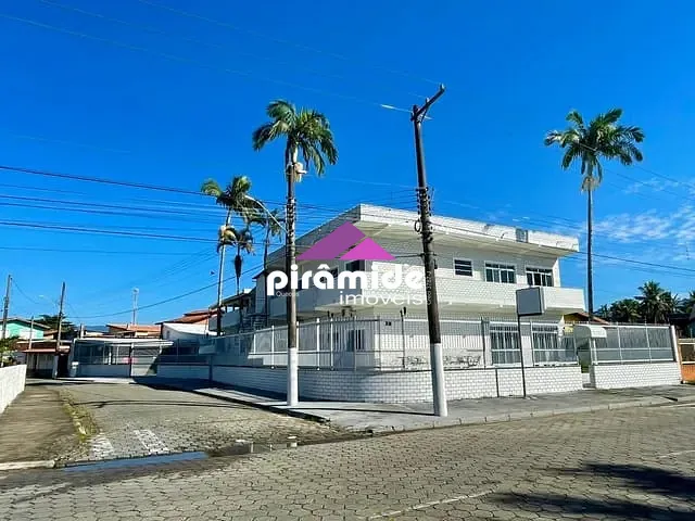 Sobrado com 1380m² 13 quartos e 13 banheiros, à venda, no bairro Travessão em Caraguatatuba