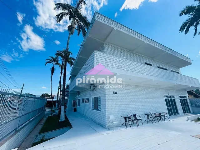 Sobrado com 1380m² 13 quartos e 13 banheiros, à venda, no bairro Travessão em Caraguatatuba