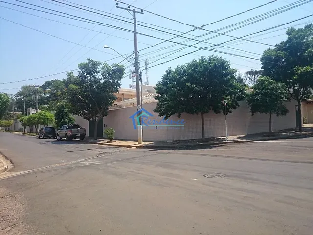 Sobrado com 450m² 6 quartos e 4 banheiros, à venda, no bairro Vila Avaí em Indaiatuba