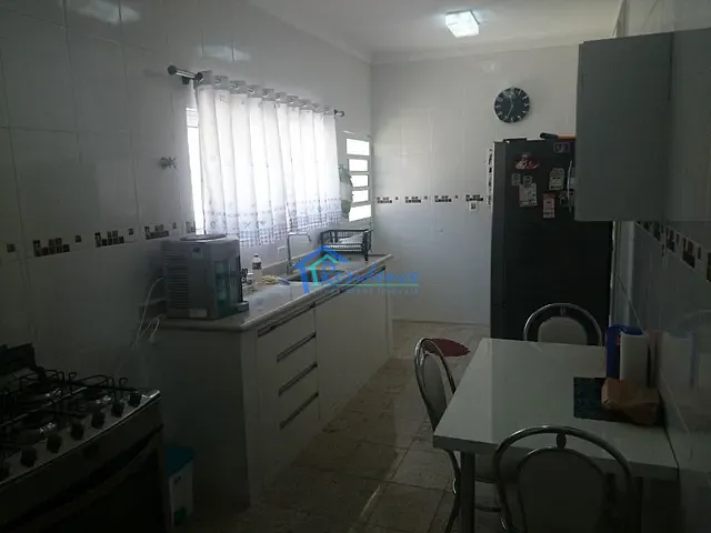 Sobrado com 450m² 6 quartos e 4 banheiros, à venda, no bairro Vila Avaí em Indaiatuba