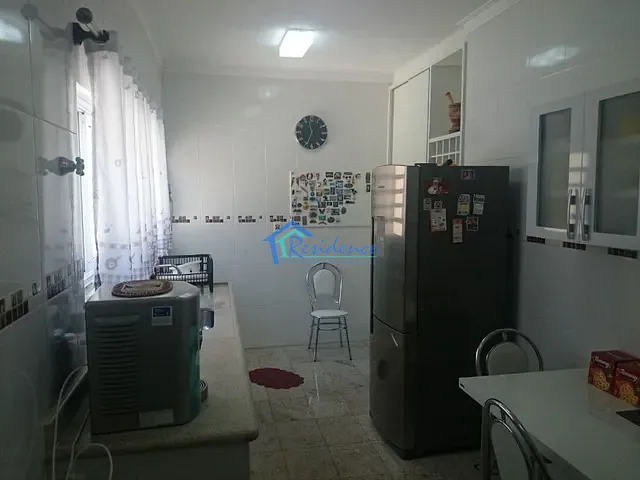 Sobrado com 450m² 6 quartos e 4 banheiros, à venda, no bairro Vila Avaí em Indaiatuba