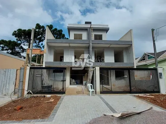 Sobrado com 143m² 3 quartos e 3 banheiros, à venda, no bairro Boqueirão em Curitiba