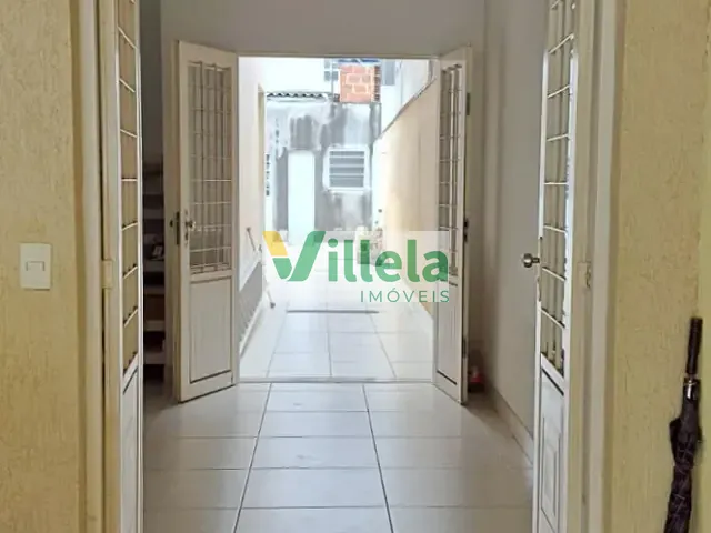 Sobrado com 214m² 3 quartos e 2 banheiros, à venda, no bairro Chácara Bela Vista em Poá