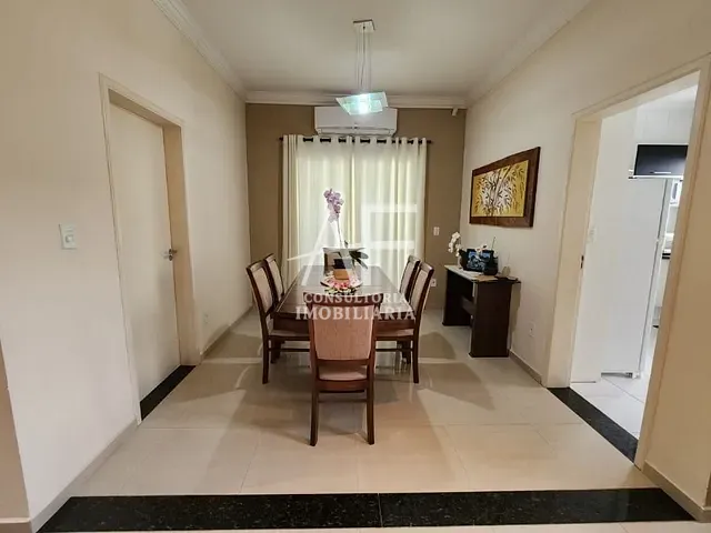 Sobrado com 300m² 3 quartos e 4 banheiros, à venda, no bairro Caminho Novo em Tremembé