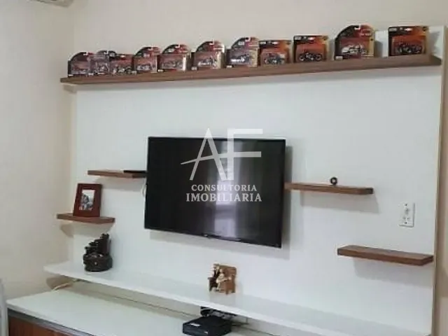 Sobrado com 300m² 3 quartos e 4 banheiros, à venda, no bairro Caminho Novo em Tremembé