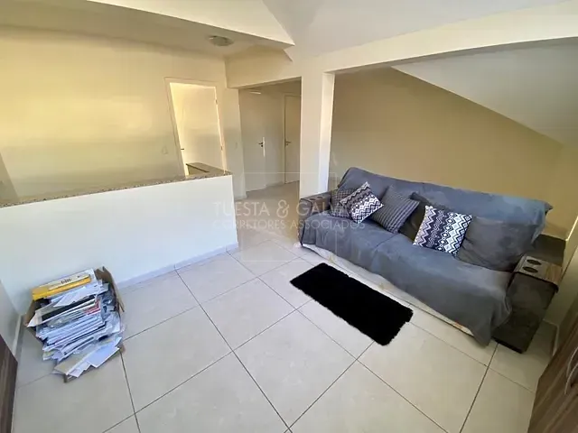 Sobrado com 144m² 4 quartos e 4 banheiros, à venda, no bairro Guabirotuba em Curitiba