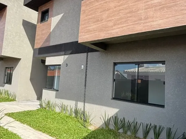 Sobrado 3 quartos e 3 banheiros, para alugar, no bairro Barreirinha em Curitiba