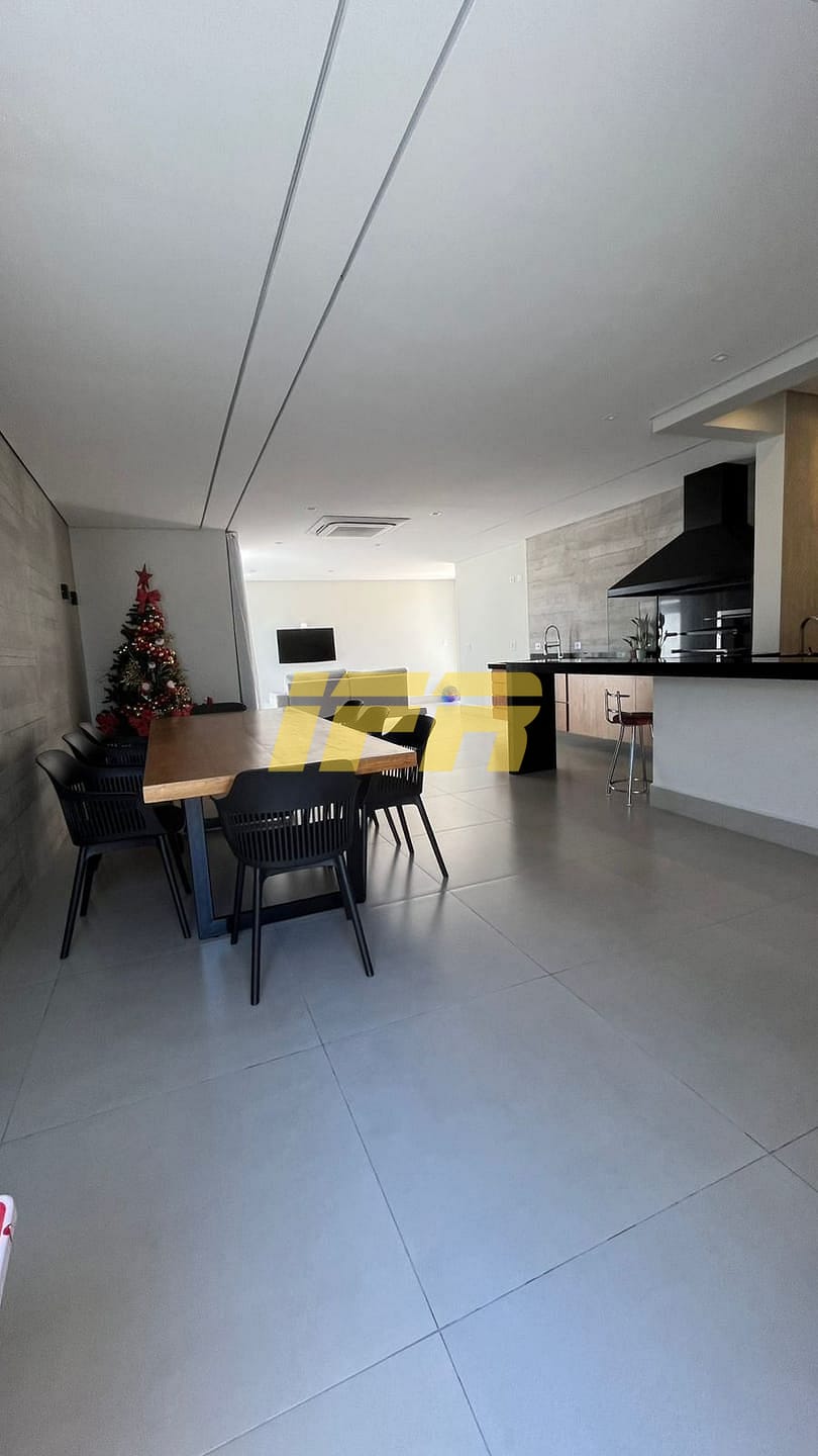 Sobrado, 3 quartos, 300 m² - Foto 1