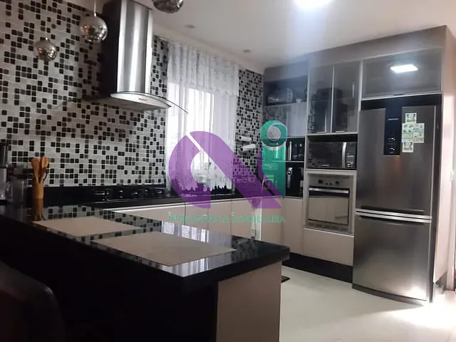 Sobrado com 125m² 4 quartos e 1 banheiro, à venda, no bairro Bela Vista em Osasco