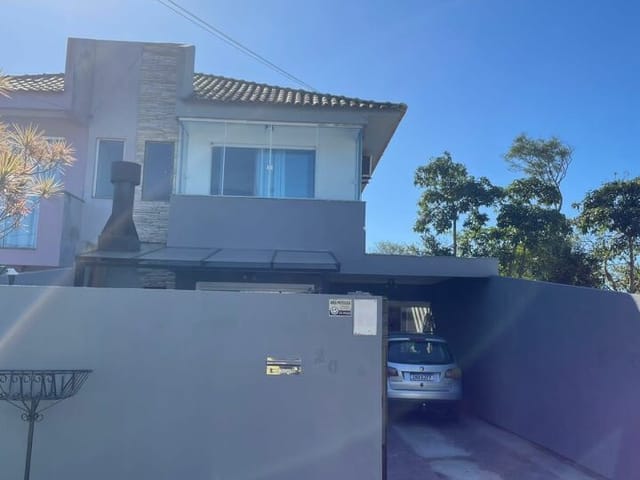 Sobrado com 127m² 2 quartos e 1 banheiro, à venda, no bairro São João do Rio Vermelho em Florianópolis