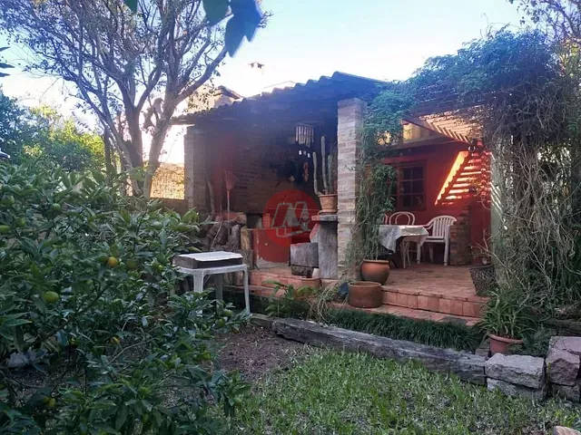 Sobrado com 280m² 4 quartos e 2 banheiros, à venda, no bairro Santana em Porto Alegre