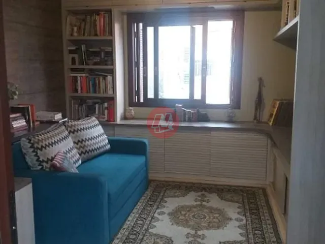 Sobrado com 280m² 4 quartos e 2 banheiros, à venda, no bairro Santana em Porto Alegre