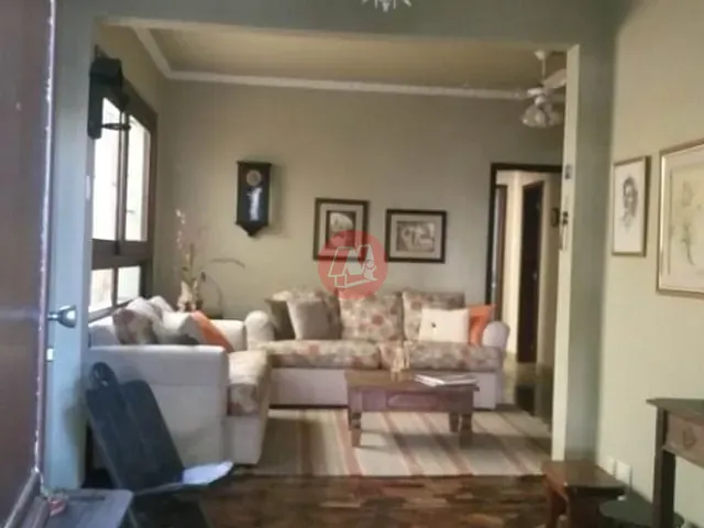 Sobrado com 280m² 4 quartos e 2 banheiros, à venda, no bairro Santana em Porto Alegre