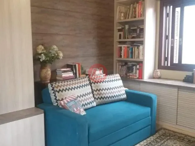 Sobrado com 280m² 4 quartos e 2 banheiros, à venda, no bairro Santana em Porto Alegre