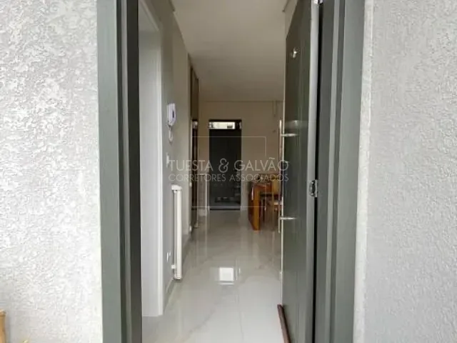 Sobrado com 128m² 3 quartos e 2 banheiros, à venda, no bairro Portão em Curitiba