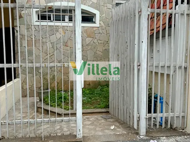 Sobrado 3 quartos e 4 banheiros, à venda ou para alugar, no bairro Centro em Poá