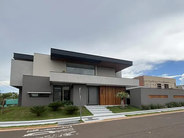 Sobrado com 433m² 4 quartos e 6 banheiros, à venda, no bairro Parque Residencial Damha IV em Campo Grande
