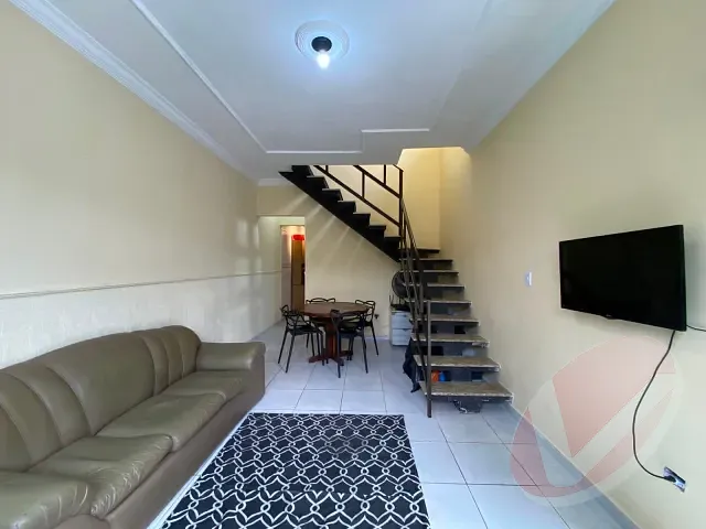 Sobrado com 85m² 2 quartos e 2 banheiros, à venda, no bairro Caiçara em Praia Grande