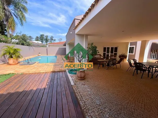Sobrado com 780m² 3 quartos e 4 banheiros, à venda, no bairro Aeroporto em Araçatuba