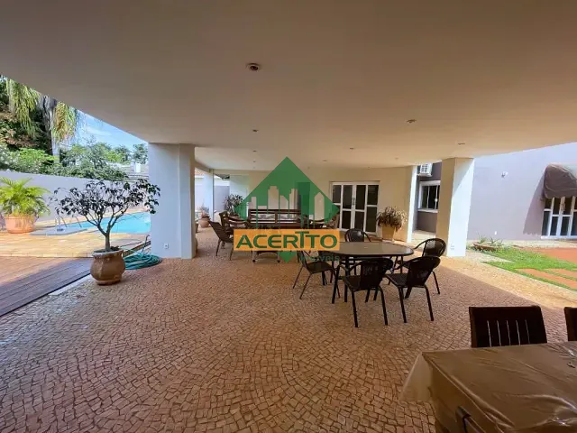 Sobrado com 780m² 3 quartos e 4 banheiros, à venda, no bairro Aeroporto em Araçatuba