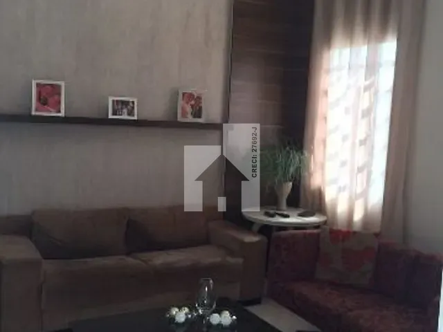 Sobrado com 280m² 4 quartos e 2 banheiros, à venda, no bairro Jardim Pitangueiras I em Jundiaí