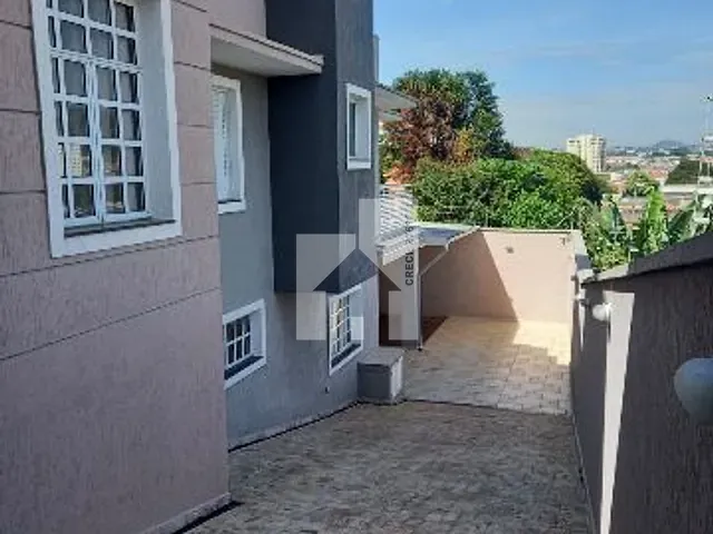 Sobrado com 280m² 4 quartos e 2 banheiros, à venda, no bairro Jardim Pitangueiras I em Jundiaí