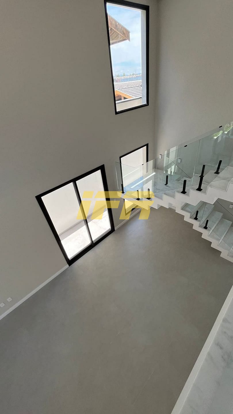 Sobrado, 4 quartos, 247 m² - Foto 2