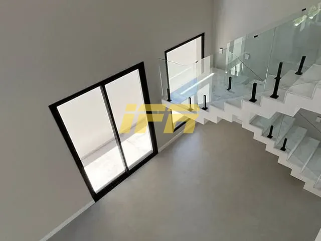 Sobrado com 360m² 4 quartos e 4 banheiros, à venda, no bairro Residencial Green Park em Taubaté