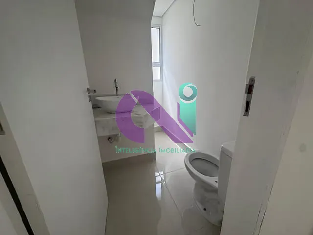 Sobrado 3 quartos e 3 banheiros, à venda, no bairro Jardim das Flores em Osasco