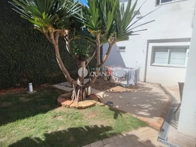 Sobrado com 325m² 3 quartos e 1 banheiro, à venda, no bairro Jatobá em Artur Nogueira