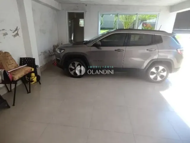Sobrado com 325m² 3 quartos e 1 banheiro, à venda, no bairro Jatobá em Artur Nogueira