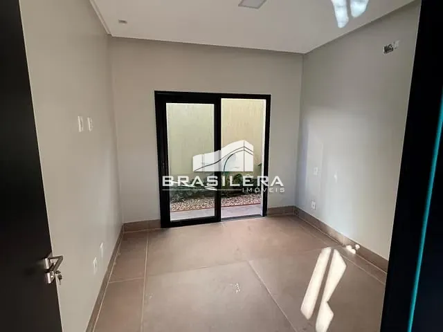 Casa com 317m² 3 quartos e 2 banheiros, à venda, no bairro Residencial Villagio Toscana em Goiânia