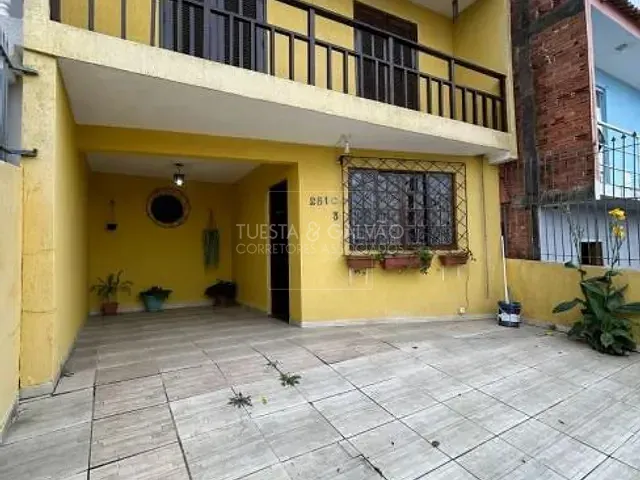 Sobrado com 123m² 3 quartos e 3 banheiros, à venda, no bairro Santa Cândida em Curitiba