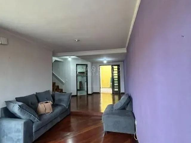 Sobrado com 123m² 3 quartos e 3 banheiros, à venda, no bairro Santa Cândida em Curitiba