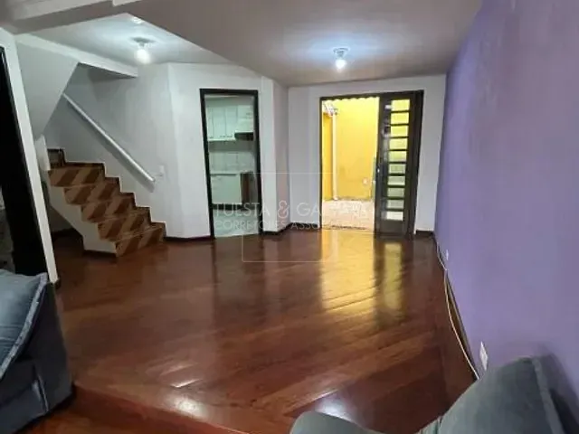 Sobrado com 123m² 3 quartos e 3 banheiros, à venda, no bairro Santa Cândida em Curitiba