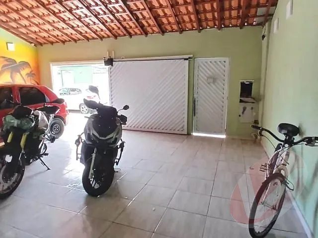 Sobrado 2 quartos e 2 banheiros, à venda, no bairro Samambaia em Praia Grande
