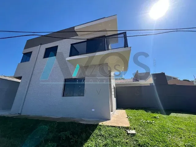 Sobrado com 168m² 3 quartos e 1 banheiro, à venda, no bairro Das Graças em Colombo