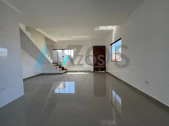 Sobrado com 168m² 3 quartos e 1 banheiro, à venda, no bairro Das Graças em Colombo