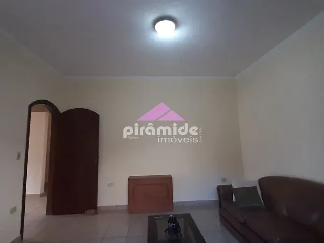 Sobrado com 300m² 6 quartos e 6 banheiros, à venda, no bairro Jardim Estrela D'Alva em Caraguatatuba