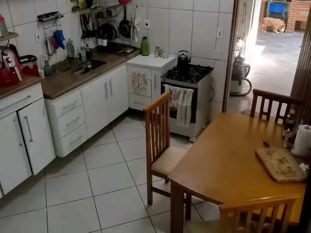 Sobrado para alugar, no bairro Jardim Stella em Santo André