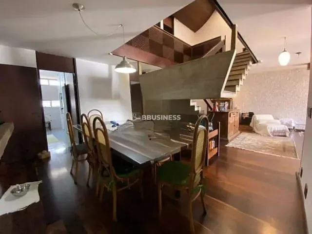 Sobrado com 500m² 5 quartos e 1 banheiro, à venda, no bairro Santa Maria em São Caetano do Sul