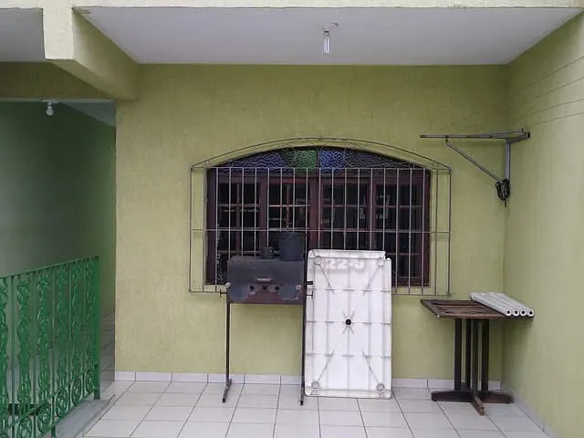 Sobrado com 280m² 3 quartos e 2 banheiros, à venda, no bairro Jardim Santa Lídia em Mauá