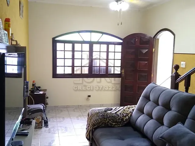 Sobrado com 280m² 3 quartos e 2 banheiros, à venda, no bairro Jardim Santa Lídia em Mauá